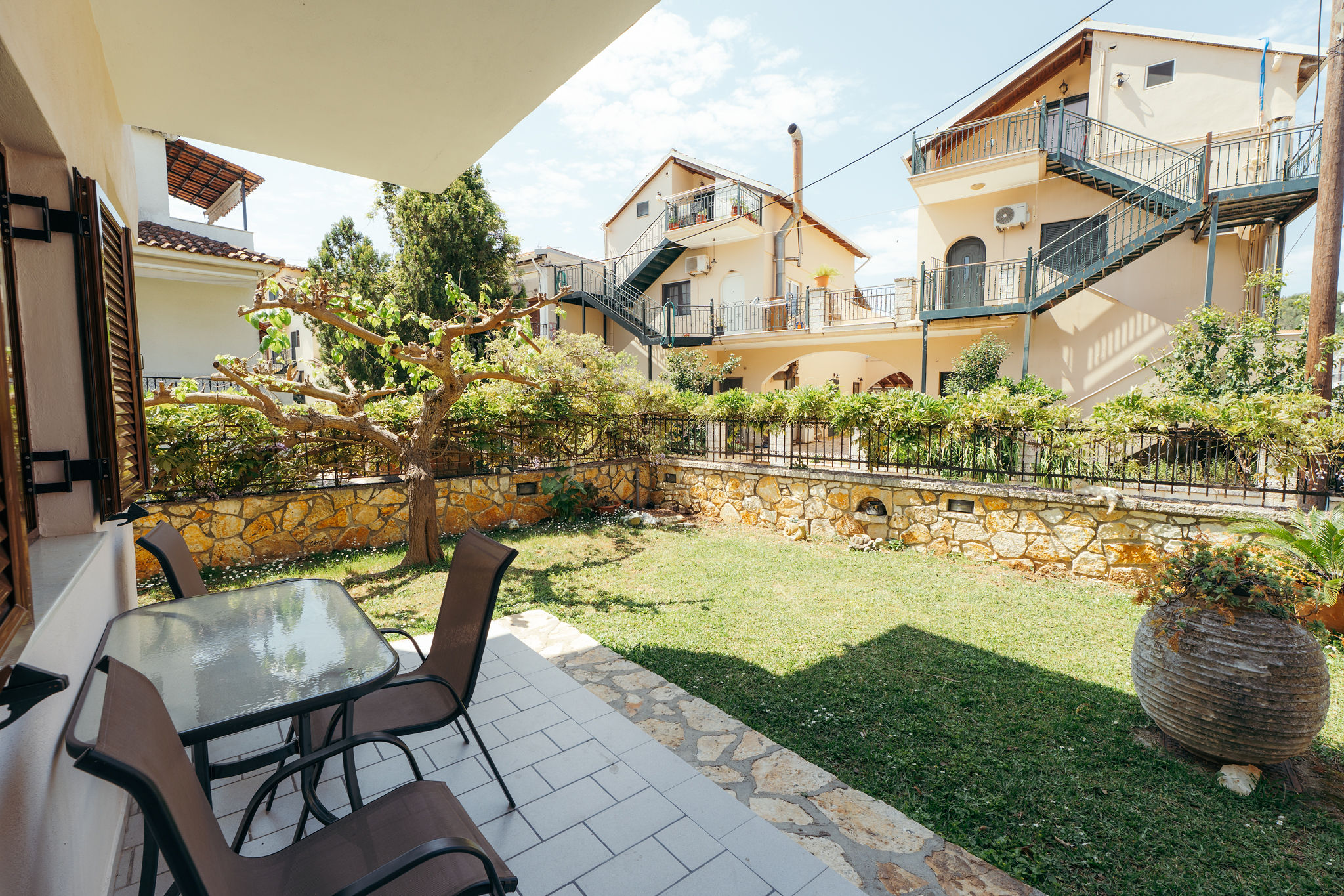 DOUCKAS II — φωτογραφία 7