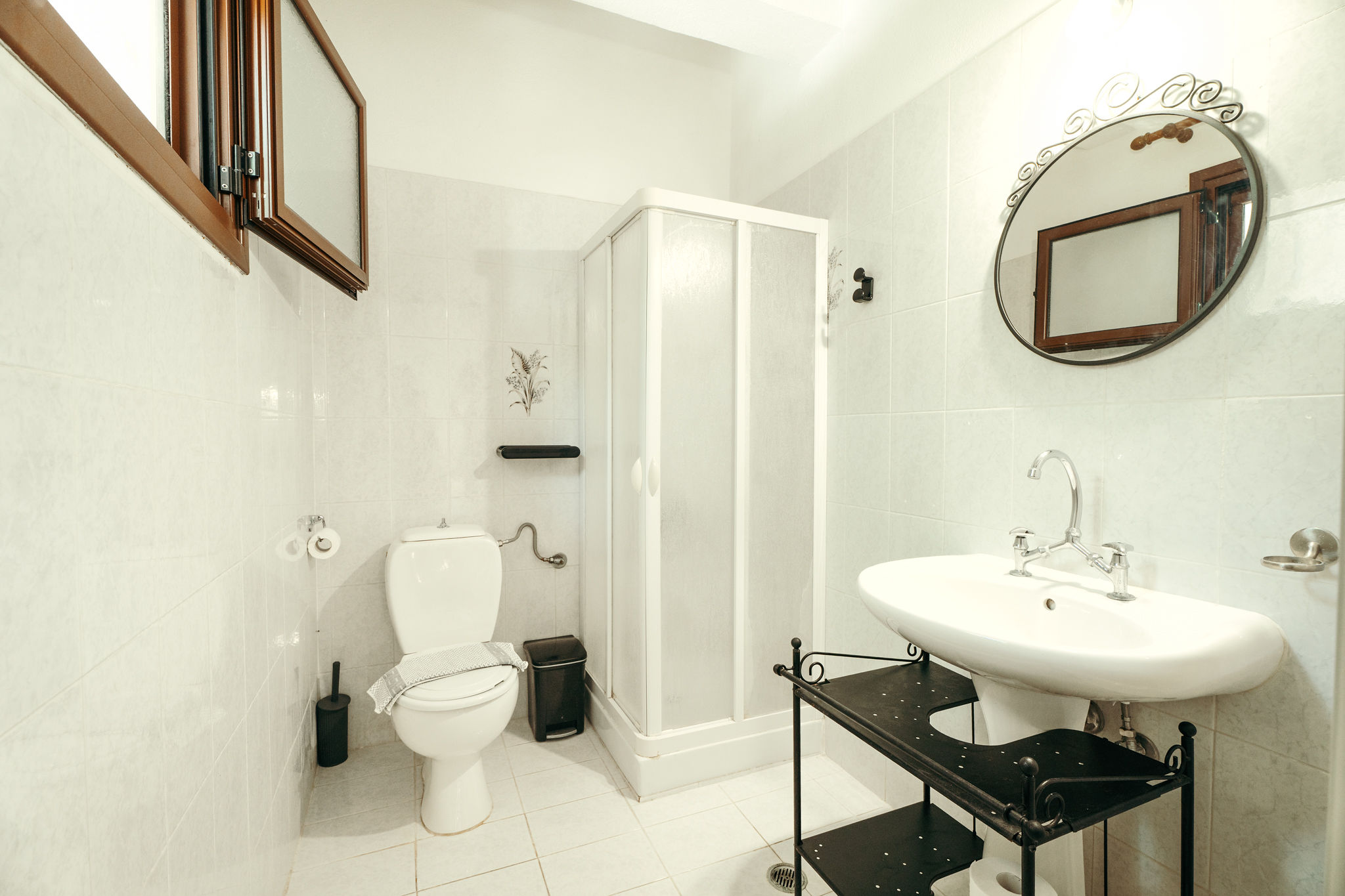 DOUCKAS IV — φωτογραφία 5