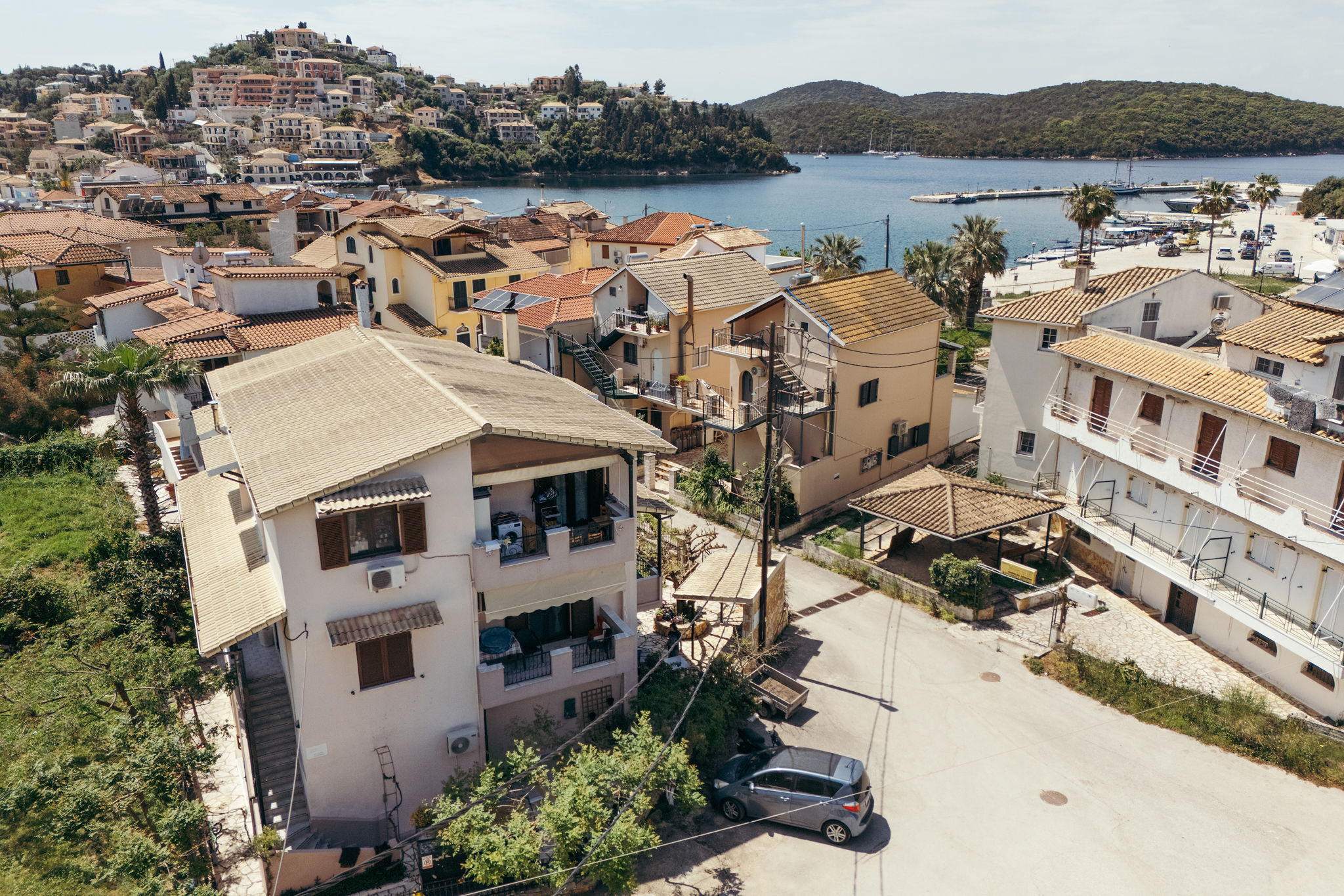 DOUCKAS Apartments στα Σύβοτα — εσωτερικός χώρος